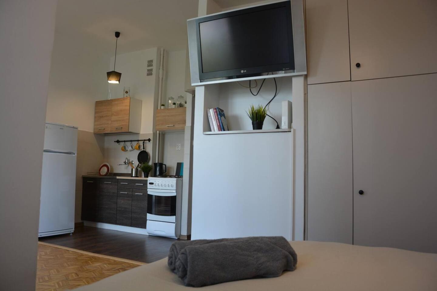 Ohmyhome - Sunny Apartment In City Center 华沙 外观 照片