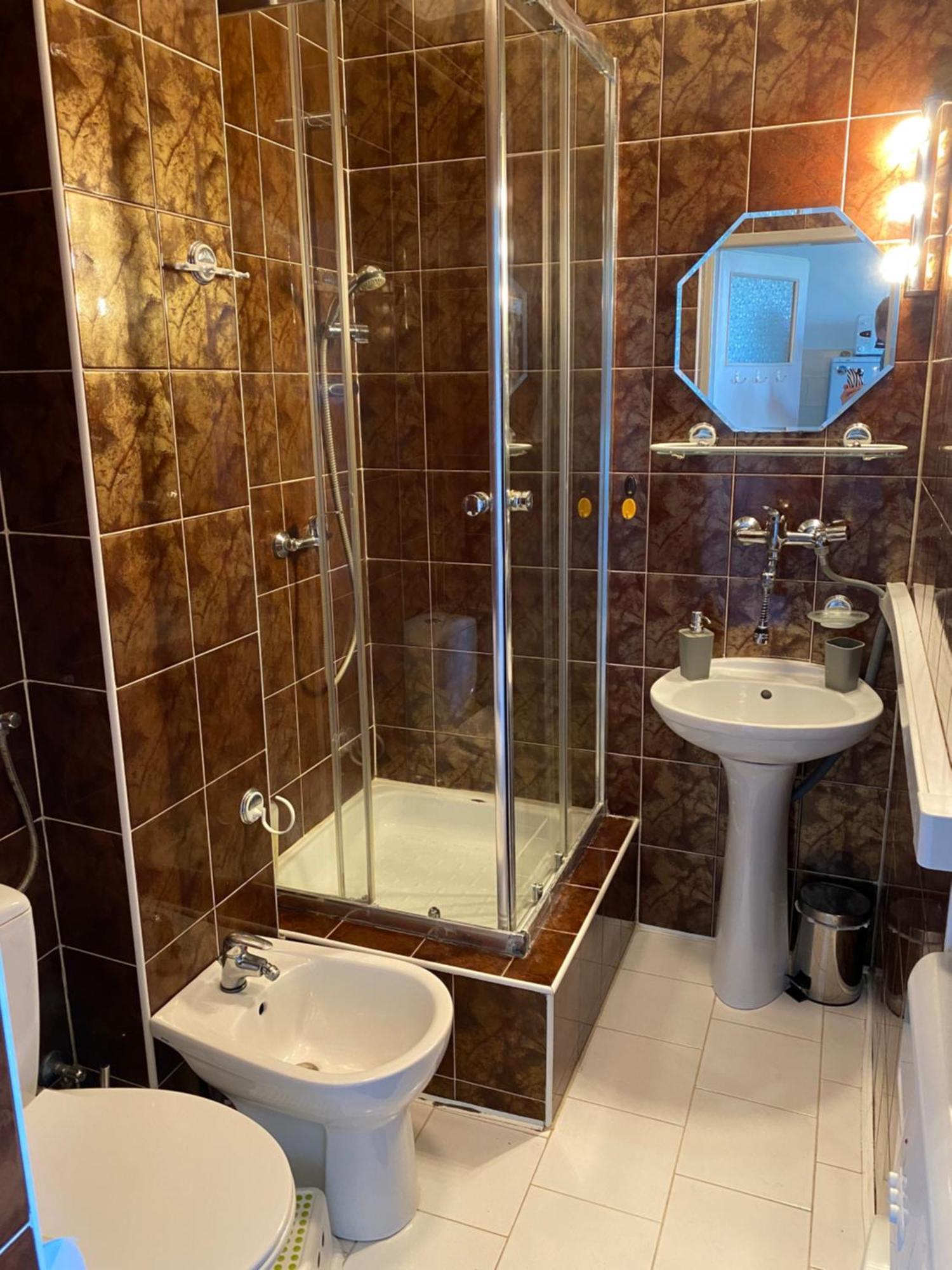 Ohmyhome - Sunny Apartment In City Center 华沙 外观 照片